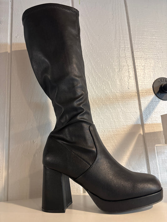 Belen heel boots